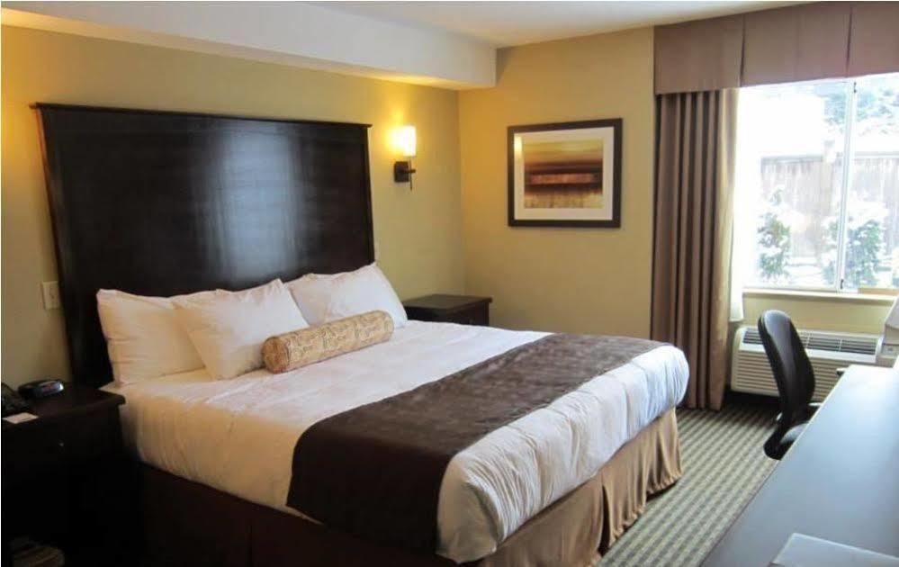 Western Hotel 3*